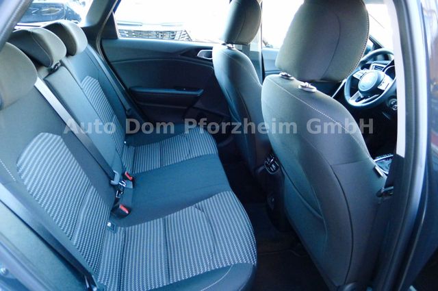 Kia CEED SW 1,5T DCT Spirit /UVO/NAVI