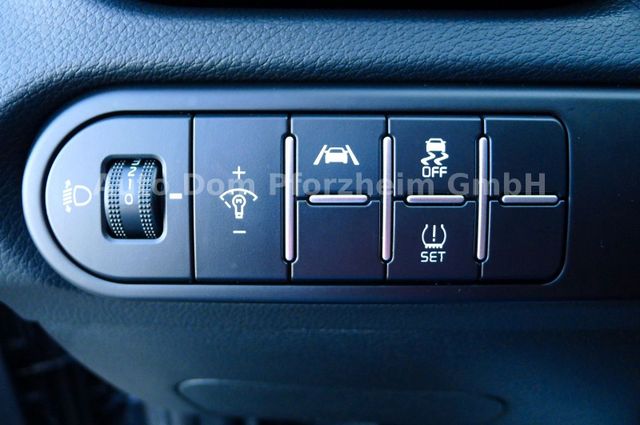 Kia CEED SW 1,5T DCT Spirit /UVO/NAVI