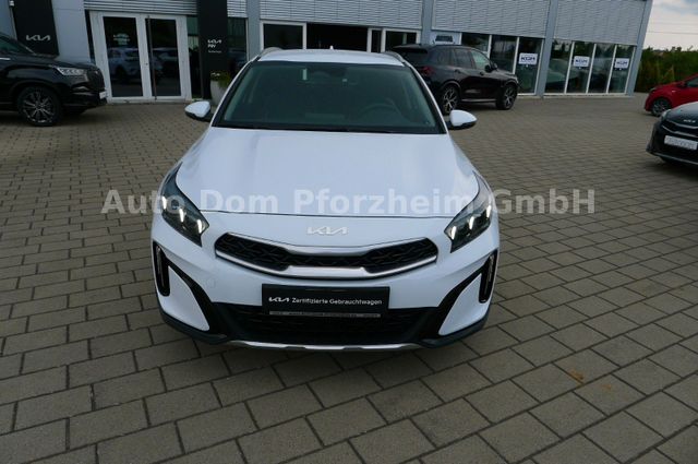 Kia XCeed 1.5 T-GDI DCT Spirit/Navi/UVO/LED