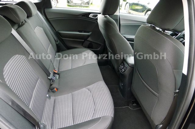 Kia Ceed SW 1.5 T-GDI DCT Spirit