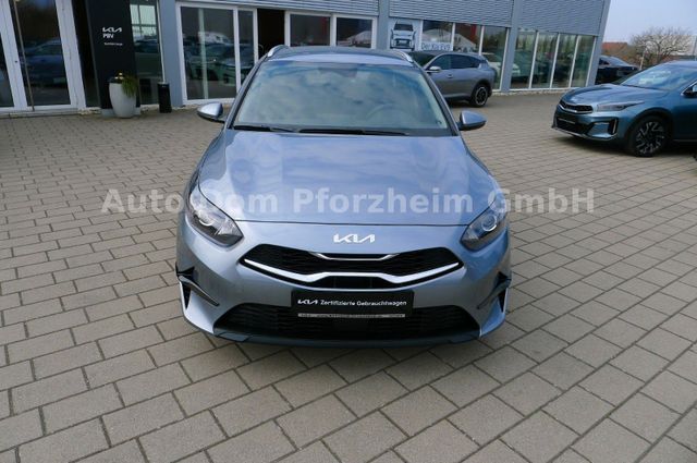 Kia Ceed SW 1.5T DCT Vision / Komfort+