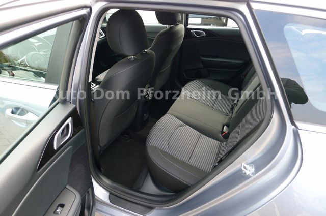 Kia Ceed SW 1.5T DCT Vision / Komfort+