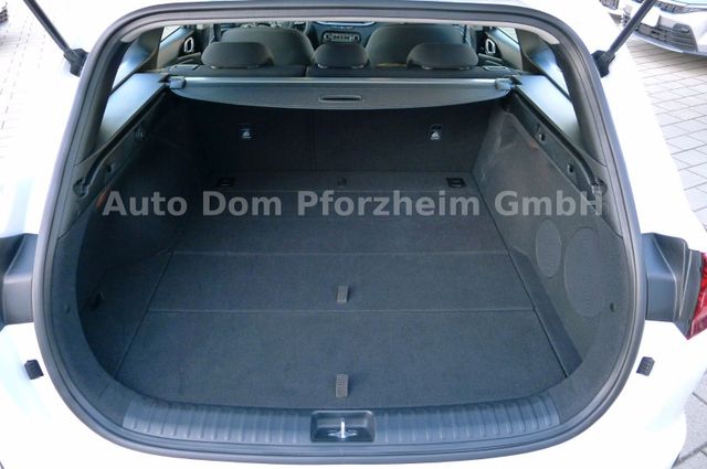 Kia Ceed SW 1.5 T-GDI DCT Spirit/LED/NAVI