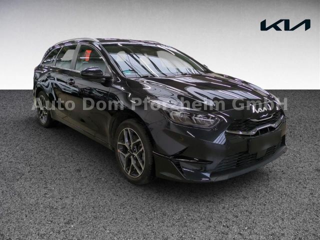 Kia CEED SW 1,5T DCT Spirit /UVO/NAVI/LED