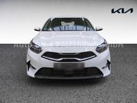 Kia Ceed 1.5T DCT7 SPIRIT /NAVI/UVO/LED