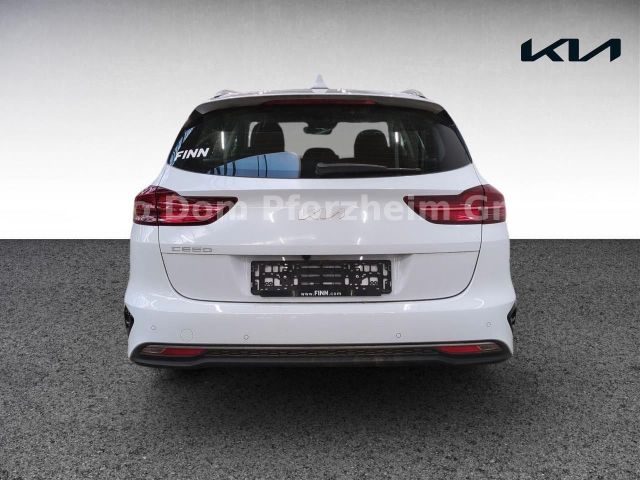 Kia CEED SW 1,5T DCT Spirit /UVO/NAVI/LED