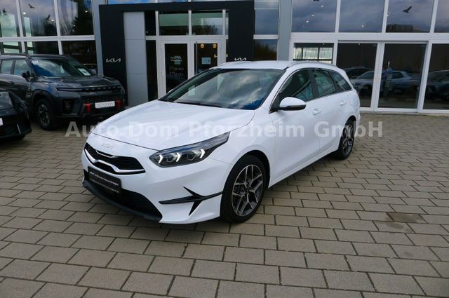 Kia CEED SW 1,5T DCT Spirit /UVO/NAVI/LED