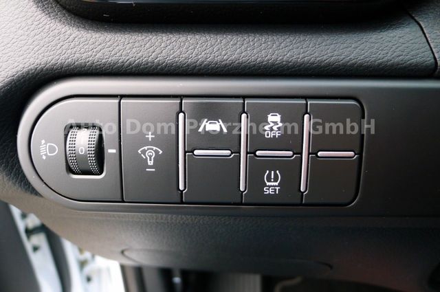 Kia CEED SW 1,5T DCT Spirit /UVO/NAVI/LED