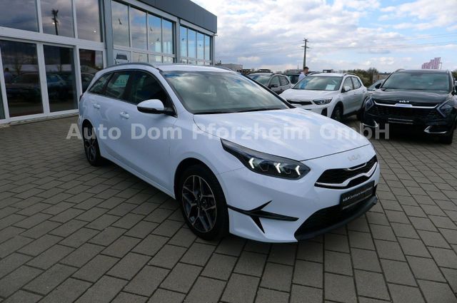 Kia CEED SW 1,5T DCT Spirit /UVO/NAVI/LED