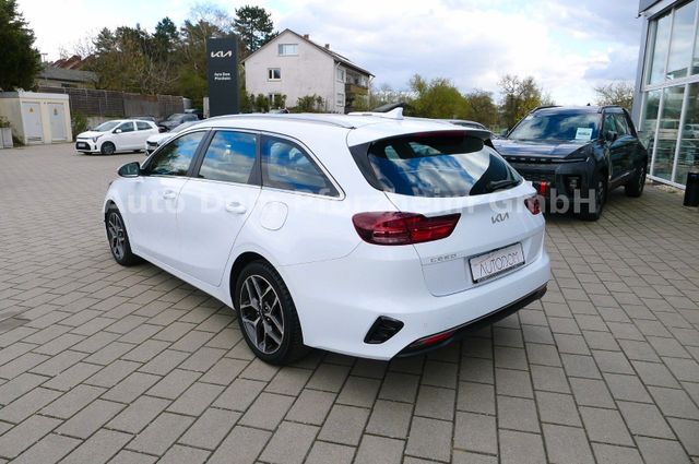 Kia CEED SW 1,5T DCT Spirit /UVO/NAVI/LED