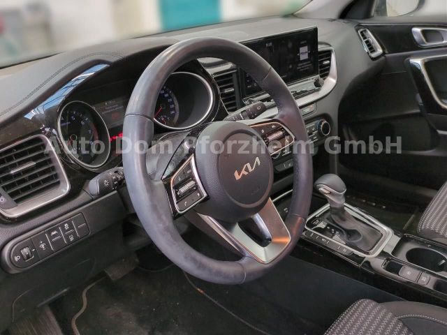 Kia CEED SW 1,5T DCT Spirit /UVO/NAVI/LED