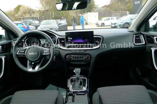 Kia CEED SW 1,5T DCT Spirit /UVO/NAVI/LED