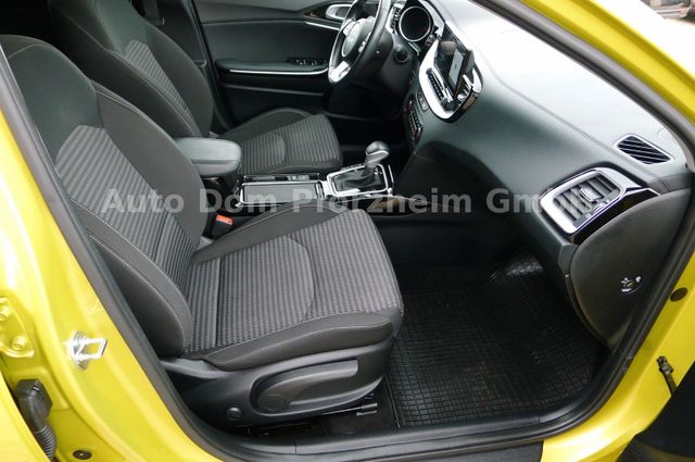 Kia CEED SW 1,5T DCT Spirit /Techno/LED/UVO
