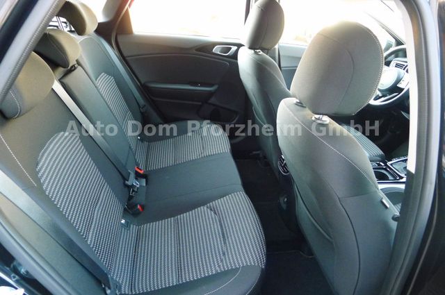 Kia CEED SW 1,5T DCT Spirit /UVO/NAVI/LED