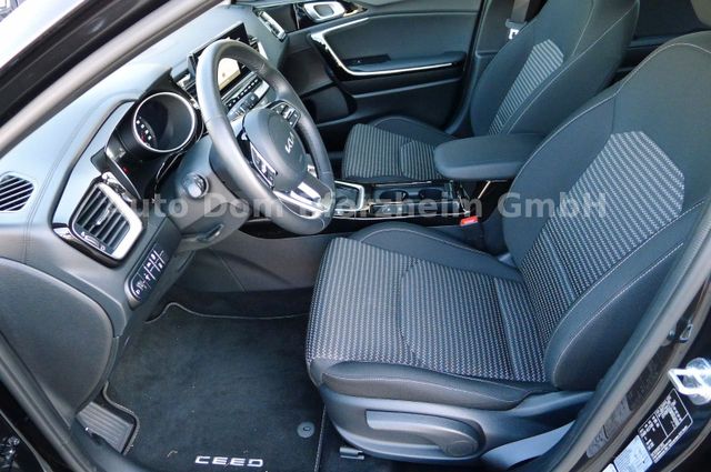 Kia CEED SW 1,5T DCT Spirit /UVO/NAVI/LED