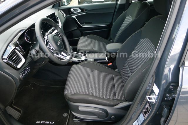 Kia Ceed SW 1.5T DCT Vision / Komfort+