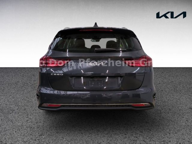 Kia Ceed SW 1.5T DCT Vision / Komfort+