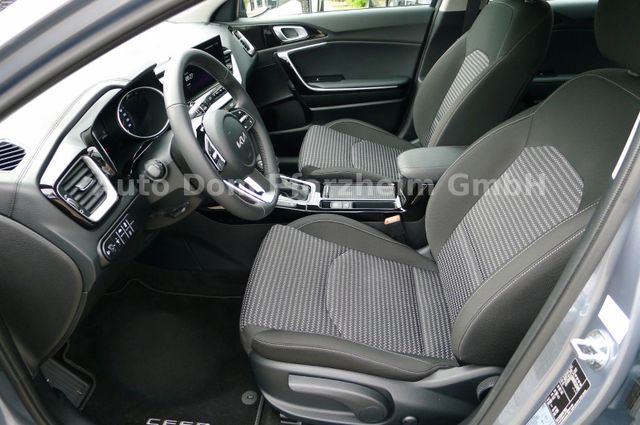 Kia Ceed SW 1.5T DCT Vision / Komfort+