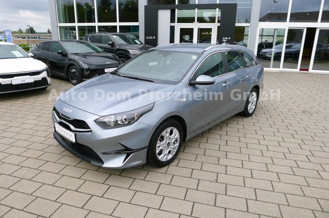 Kia Ceed SW 1.5T DCT Vision / Komfort+