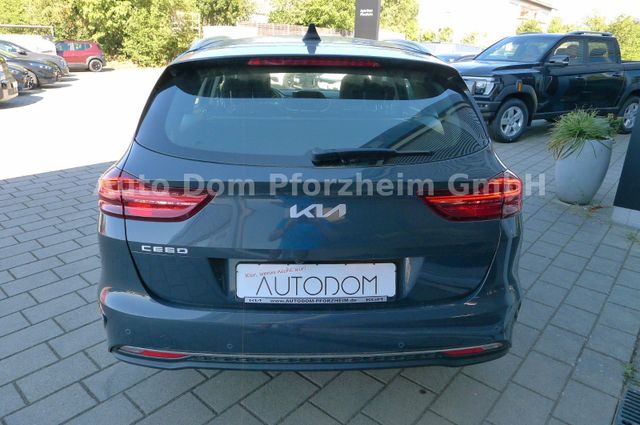 Kia Ceed SW 1.5 T-GDI DCT SPIRIT/Navi/UVO/JBL-Sound