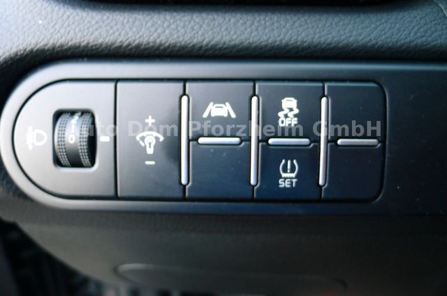 Kia Ceed SW 1.5 T-GDI DCT SPIRIT/Navi/UVO/JBL-Sound