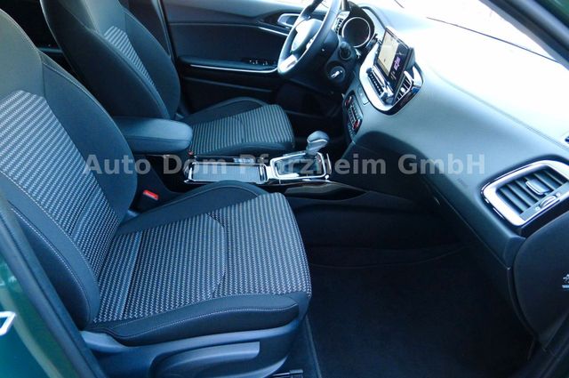 Kia CEED SW 1,5T DCT Spirit /UVO/NAVI