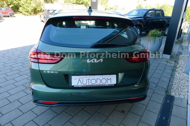 Kia CEED SW 1,5T DCT Spirit /UVO/NAVI