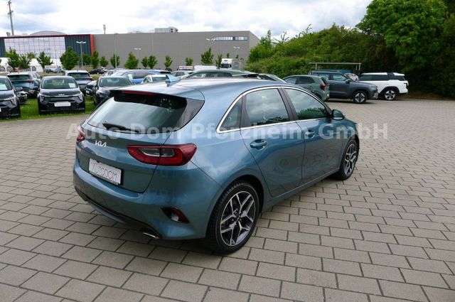 Kia Ceed 1.5T DCT7 SPIRIT /NAVI/UVO/LED
