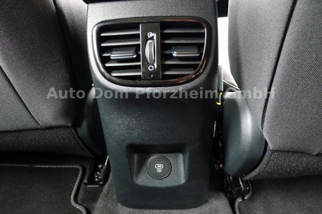Kia Ceed 1.5T DCT7 SPIRIT /NAVI/UVO/LED