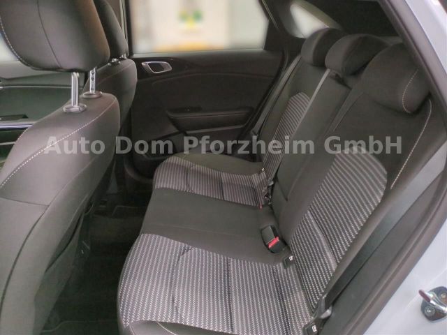 Kia Ceed 1.5T DCT 140 Vision / Komfort+/ Navi