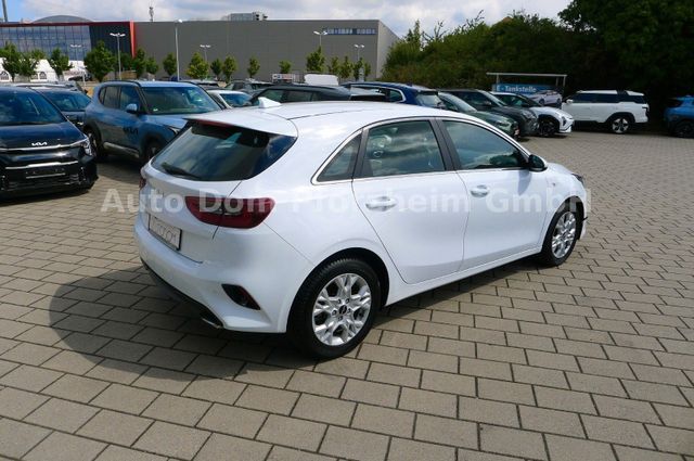 Kia Ceed 1.5T DCT 140 Vision / Komfort+/ Navi