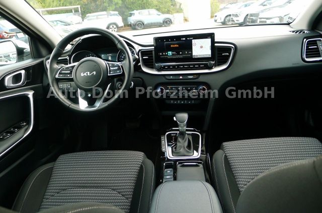 Kia Ceed 1.5T DCT 140 Vision / Komfort+/ Navi