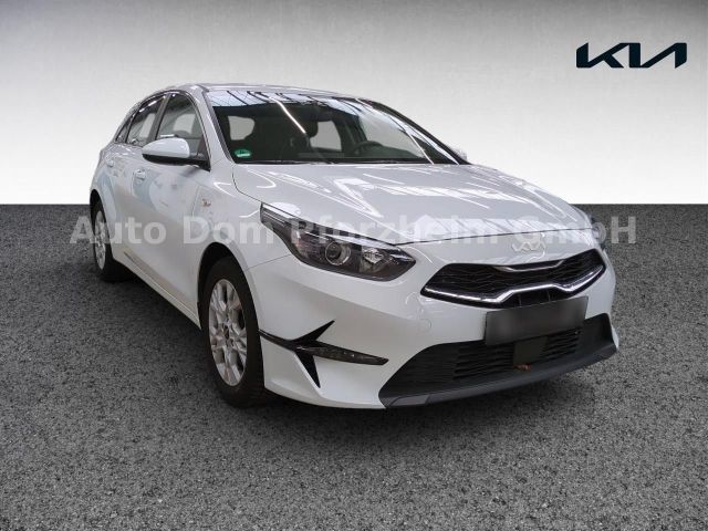 Kia Ceed 1.5T DCT 140 Vision / Komfort+/ Navi