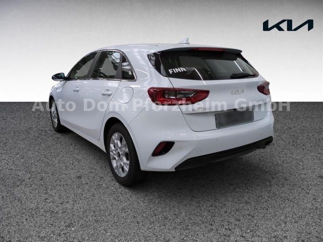 Kia Ceed 1.5T DCT 140 Vision / Komfort+/ Navi