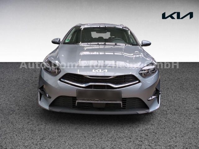 Kia CEED SW 1,5T DCT 48V Ultimate Edition/ AHK