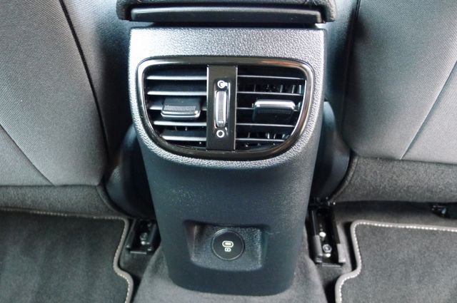 Kia Ceed SW 1.5 T-GDI 140 PS DCT Spirit/Navi/UVO