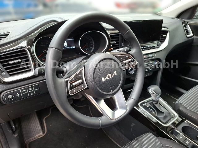 Kia CEED SW 1,5T DCT Spirit /UVO/NAVI