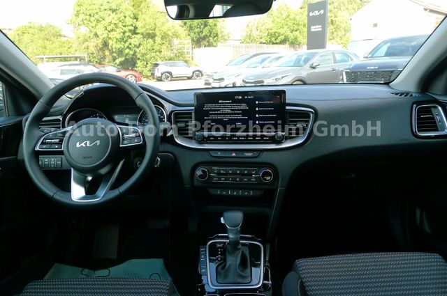 Kia Ceed 1.5T DCT7 SPIRIT /NAVI/UVO