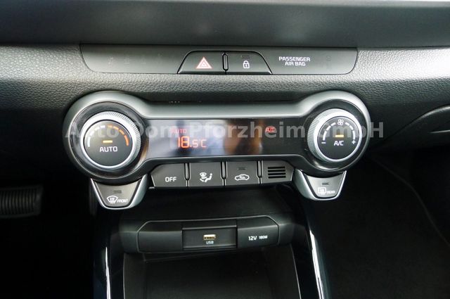 Kia Stonic 1.0 T-GDI DCT Vision/LED/NAVI