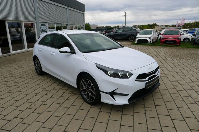 Kia Ceed 1.5T DCT7 SPIRIT /NAVI/UVO