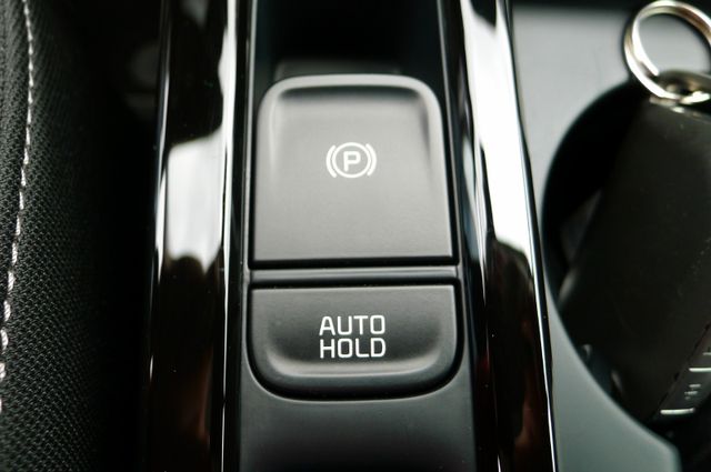 Kia Ceed 1.5T DCT7 SPIRIT /NAVI/UVO