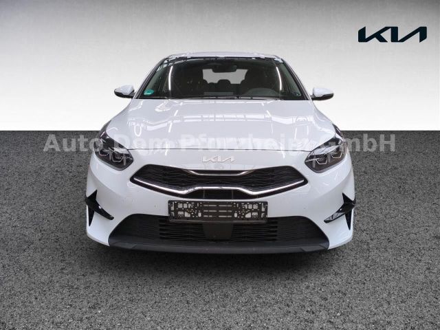Kia Ceed 1.5T DCT7 SPIRIT /NAVI/UVO