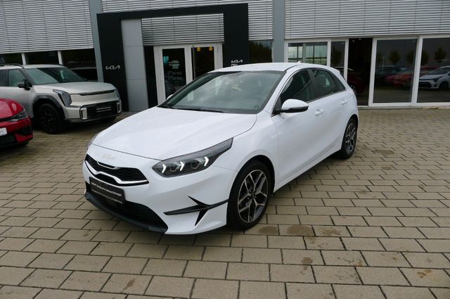 Kia Ceed 1.5T DCT7 SPIRIT /NAVI/UVO