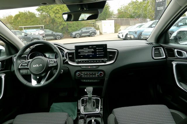 Kia Ceed 1.5T DCT7 SPIRIT /NAVI/UVO