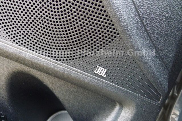 Kia Ceed 1.5T DCT7 GT-Line NAVI/LED/JBL-Sound