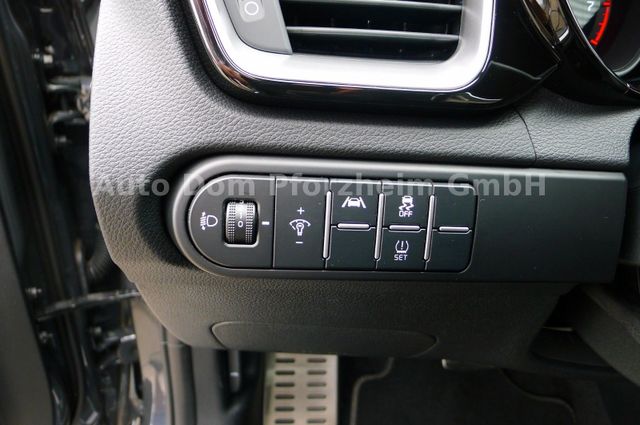 Kia Ceed 1.5T DCT7 GT-Line NAVI/LED/JBL-Sound