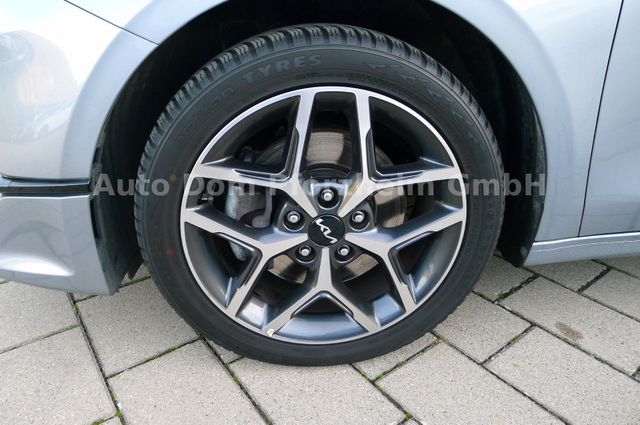 Kia Ceed SW 1.5 T-GDI 140 PS DCT Spirit/Navi/UVO