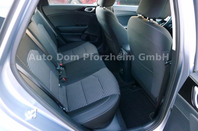 Kia Ceed SW 1.5 T-GDI 140 PS DCT Spirit/Navi/UVO