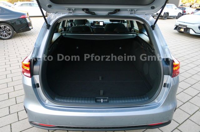Kia Ceed SW 1.5 T-GDI 140 PS DCT Spirit/Navi/UVO